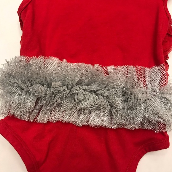 Popatu 6-9 Months Ruffled Bodysuit Red Silver Valentine’s Day - Picture 5 of 5
